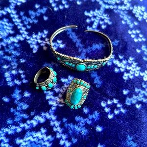 Turquoise and silver accessories. Rings and cuff. Just need some shine touch up.